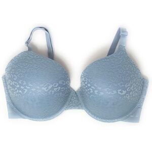 🚨‼️New With Tag‼️ Victoria's Secret Pink Wear Everywhere push-up Bra, Size 38DD